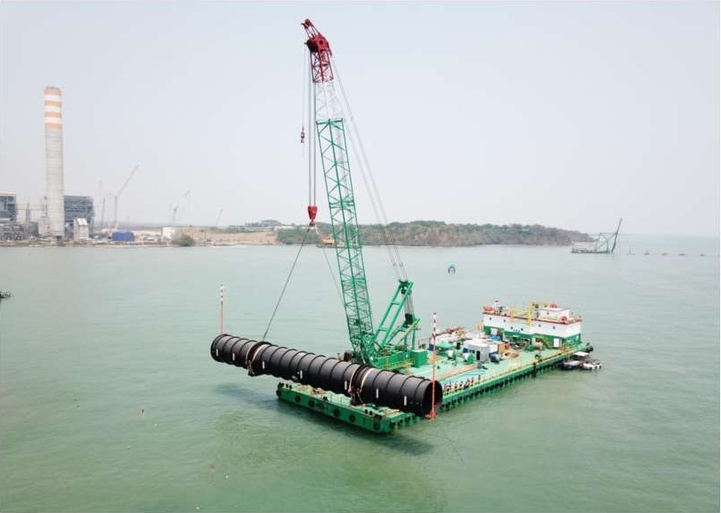 インドネシア 火力発電所(100万kw×2基) 取排水管工事