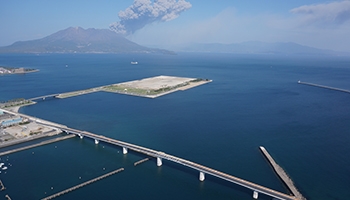 鹿児島港(中央港区)橋梁(C)(P2-A2)上部工事