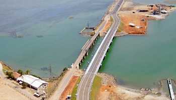 新マナー橋建設及び連絡道路整備計画工事
